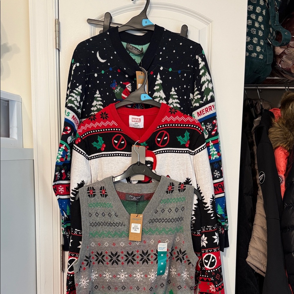 Marvel V-Neck Sweater - Black, Red, Green